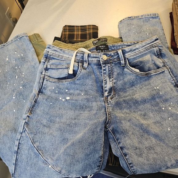 Bundle of Young Men's Pants Jeans sz Large - Picture 4 of 6